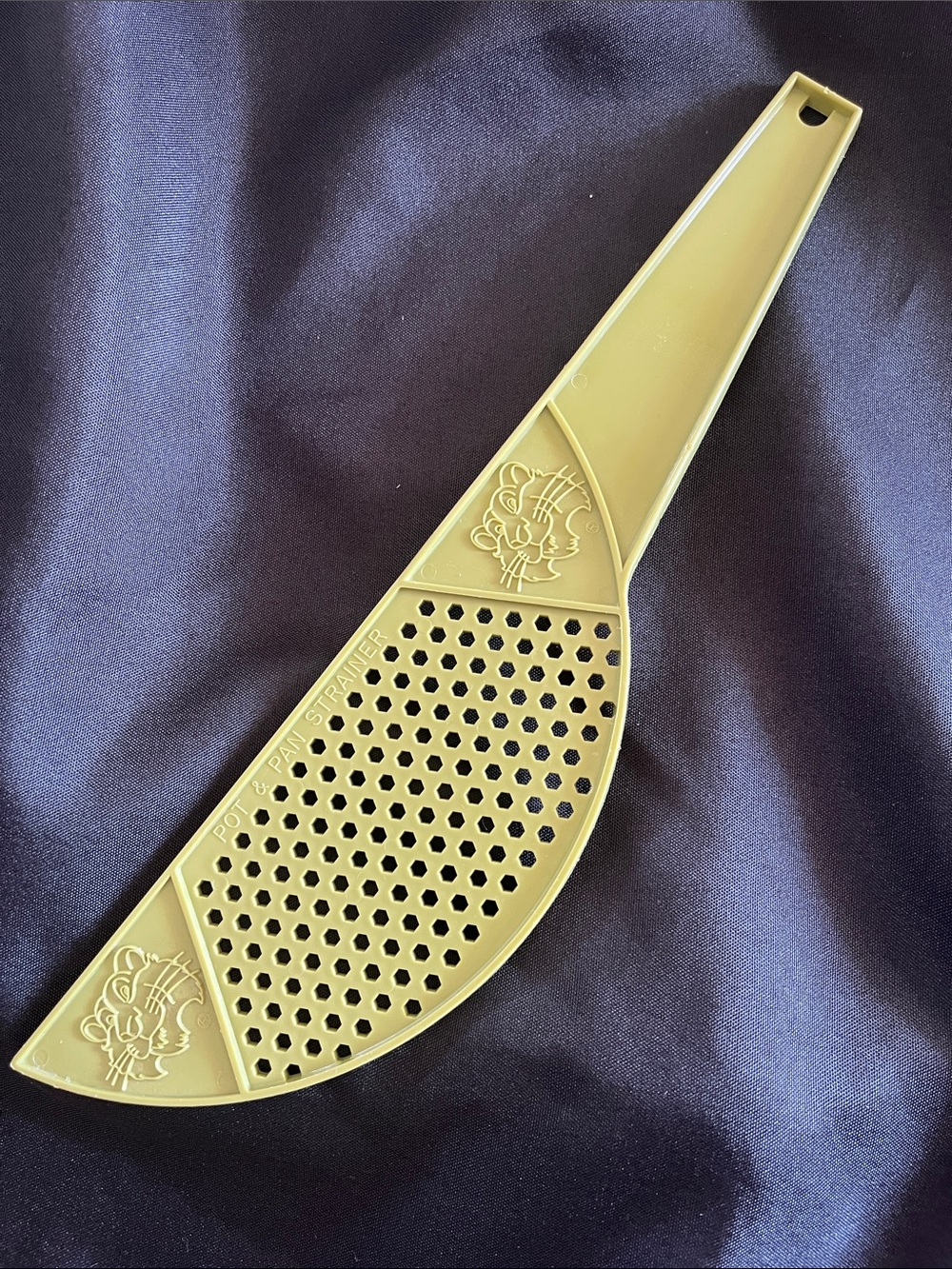 Vtg ESSO Exxon TONY THE TIGER Pot Strainer AVOCADO GREEN Plastic MCM Advertising